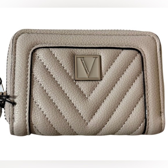 The Victoria Small Wallet - Picture 9 of 9